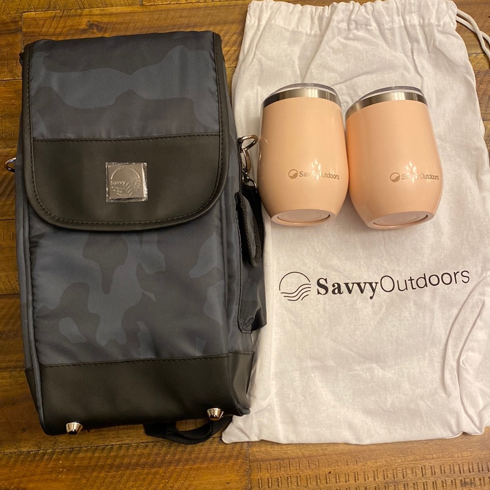 Savvy Outdoors Wine Tote/Carry Bag Black Camo - 2 stainless steel wine tumblers